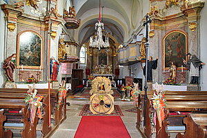 Röhrenbach, Pfarrkirche hl. Michael, Blick in das Kircheninnere