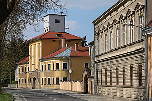 Spillern, Ensemble der 1855 als Branntweinbrennerei gegründeten Spiritusfabrik in der Stockerauer Straße