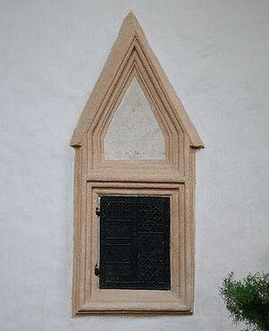 Friedersbach, Pfarrkirche hl. Lorenz, Sakramentsnische