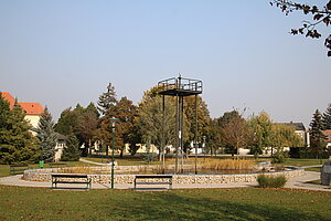 Schönkirchen, Denkmal für die Erdölförderung