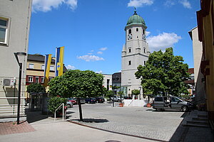 Fischamend, Blick über den Hauptplatz