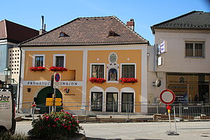 Gars, Hauptplatz, Bürgerhaus, ehem. sog. Rathauskeller, Anf. 16. Jh.