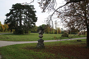 Petronell-Carnuntum, Park des Schlosses Petronellum