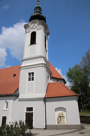 Langenzersdorf, Pfarrkirche hl. Katharina, frühgotische barockisierte Staffelbasilika