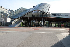 St. Pölten, Regierungsviertel, Museum Niederösterreich, 2002 eröffnet