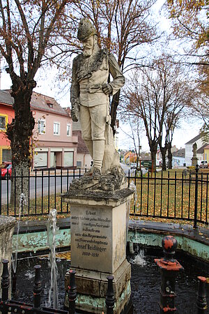 Ernstbrunn, "Feuerwehr-Brunnen", 1890-91