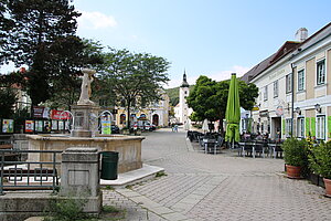 Purkersdorf, Blick über den Hauptplatz