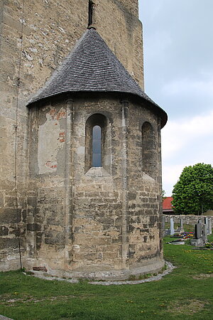 Michelstetten, Pfarrkirche hl. Veit, spätromanische Wehrkirche mit frühgotischem Chorturm