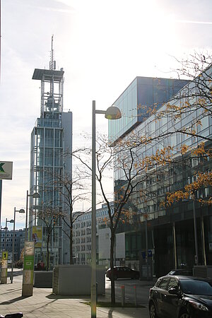 St. Pölten, Regierungsviertel, 1992-97 errichtet, Klangturm