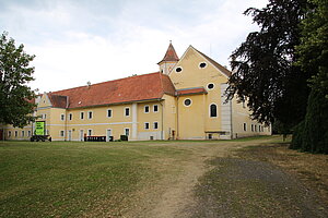 Atzenbrugg, Schloss Atzenbrugg, Gebäudekomplex