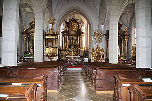 Mank, Pfarrkirche Mariä Himmelfahrt, spätgotische, außen barockisierte Staffelhalle des frühen 16. Jahrhunderts, Ausstattung um 1730