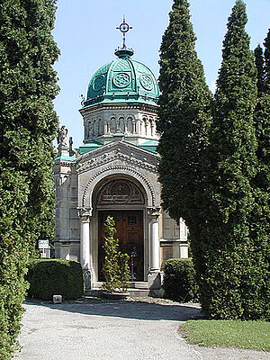 Bad Vöslau, Mausoleum der Familie Schneider