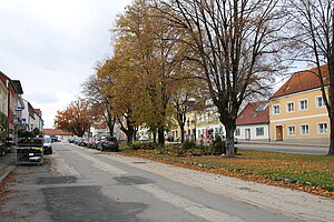 Ernstbrunn, Blick über den Hauptplatz