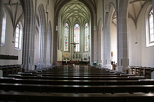 Haag, Pfarrkirche hl. Michael, Blick in die dreischiffige Staffelhalle