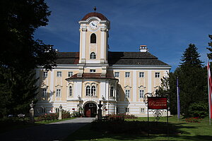 Rosenau-Schloss, Schloss Rosenau, 1736-47 Barockisierung der 1593 errichteten Anlage