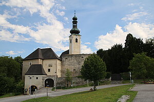 Gloggnitz, sog. Schloss Gloggnitz, ehem. Benediktinerkloster