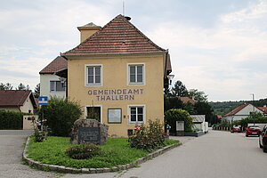 Thallern, das alte Gemeindehaus