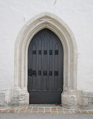 Gresten, Pfarrkirche hl. Nikolaus, spätgotisches Portal