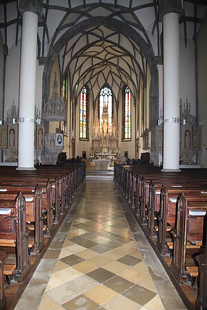 St. Valentin, Pfarrkirche St. Valentin, Kircheninneres, Blick gegen Chor