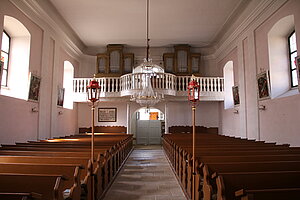 Eggern, Pfarrkirche hl. Ägyd, Blick in Richtung Orgelempore