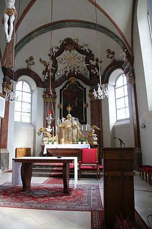 Horn, Filialkirche hl. Georg auf dem Kirchenplatz