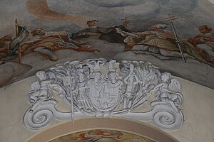 Orth an der Donau, Pfarrkirche hl. Michael, Wappenkartusche der Grafen Strattmann an der Triumphbogenwand
