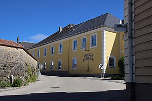 Biberbach, Volksschule