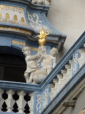 Dürnstein, Stiftskirche, Donaubalustrade, Symbol des Glaubens