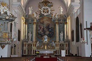 Bruck an der Leitha, Pfarrkirche Hl. Dreifaltigkeit, Hochaltar, 1704 vollendet, gestiftet vom kaiserlichen Leibarzt Stumpf