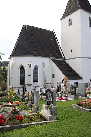 Kasten bei Böheimkirchen, Pfarrkirche hl. Mauritius, im Kern spätgotische Wehrkirche