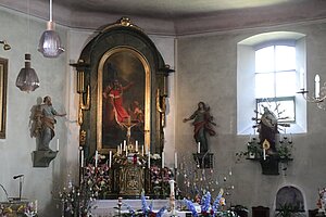 Klausen-Leopoldsdorf, Pfarrkirche, hl. Leopold, Blick Richtung Hochaltar