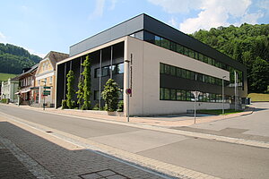 Lilienfeld, neues Gebäude der Bezirkshauptmannschaft