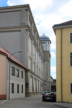 Schwadorf, Betreibsgebäude der Spinnerei, 1910-11 errrichtet