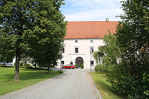 Schloss Zeillern, urspr. spätmittelalterliches Wasserschloss, Anlage aus der 1. Hälfte des 17. Jahrhunderts