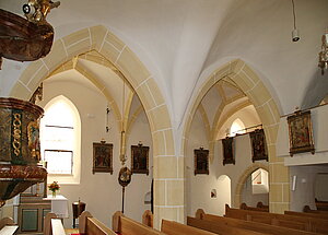 Reinsberg, Pfarrkirche hl. Johannes der Täufer, gotische Hallenkirche, Gewölbe 15. Jh.