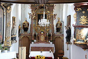 Föllim, Wallfahrtskirche hl. Herz Mariens, Hochaltar mit Gnadenbild