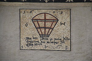 Purgstall, Franz-Zehetgruber_Platz Nr. 7, Koesterhaus, ehem. Meierhof des Passauer Domkapitels, 16./17. Jh., Sgraffito von 1609