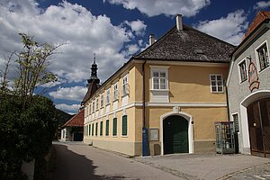 Unterloiben, Pfarrhof, im Kern 17./18. Jh.