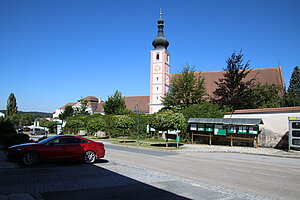 Geras, Blick von der Hauptstraße auf das Stift Geras