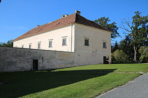 Röhrenbach, Pfarrhof, im Kern 16./17. Jh.