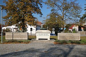 Wördern, Kriegerdenkmal, 1960