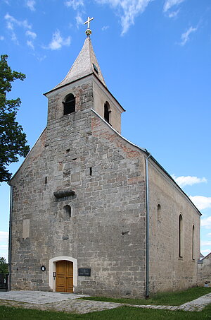 Zwettl, Propsteiberg, ehem. Burg und Pfarrkirche hl. Johannes Evangelist, um 1120