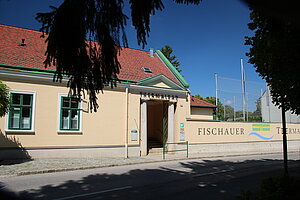Bad Fischau, Thermalbad