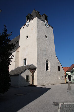 Lichtenegg, Pfarrkirche hl. Jakob der Ältere, Wehrkirchenanlage, Langhaus im Kern wohl 1. Hälfte 13 Jh.