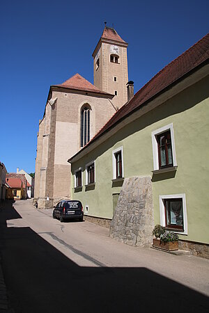 Pulkau, Fililalkirche hl. Blut, urkundlich 1396 im Bau