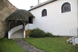 Albrechtsberg an der Großen Krems, Pfarrkirche Mariae Himmelfahrt, Stiegenaufgang zum Haupteingang