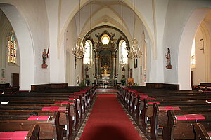 Sitzendorf an der Schmida, Pfarrkirche hl. Martin, Blick in den Kirchenraum