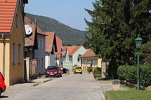 Winzendorf, Hauptstraße