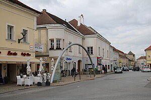 Bruck an der Leitha, Blick in die Wiener Gasse