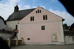 Bromberg, Pfarrhof und Filialkirche hl. Florian